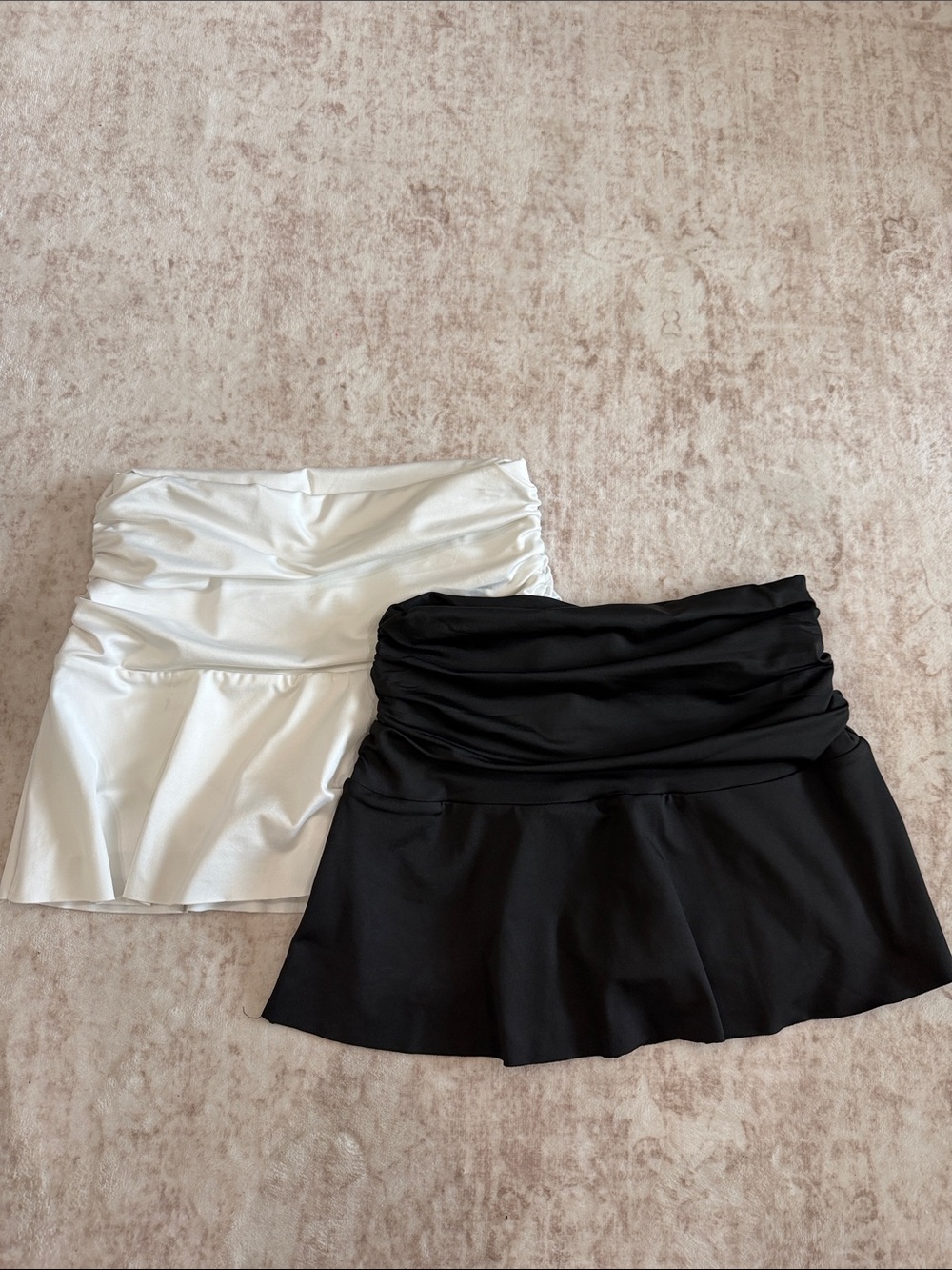 SHEIN Black and White Ruched Skater Swim Skirts